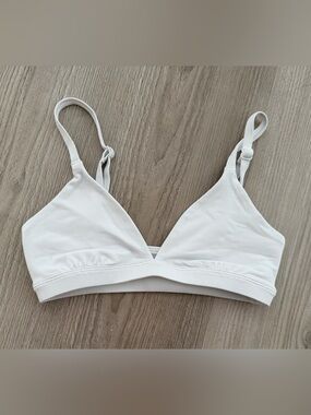 Aritzia White Soft Contour Triangle Bralette